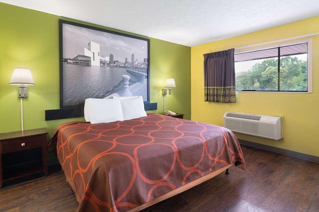 Rodeway Inn Youngstown Room photo